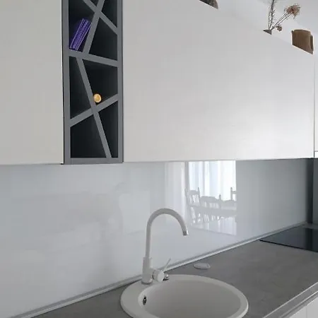 Apartman Sol *
