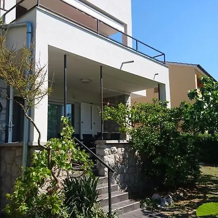 Sol Apartment *